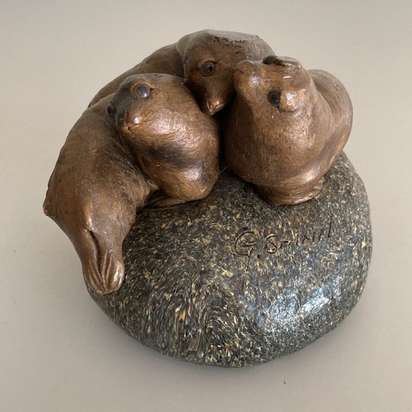Gloria Shinn Wax Carved Sculpture 3 Seals Sea Lions on a Rock Vintage Art Piece - Picture 4 of 11